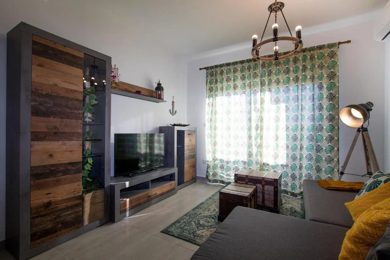 4 * Apartment Sunset Close To The Sea Kastela Croatia