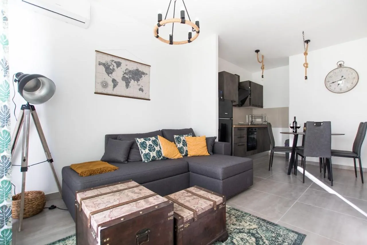4 * Apartment Sunset Close To The Sea Kastela
