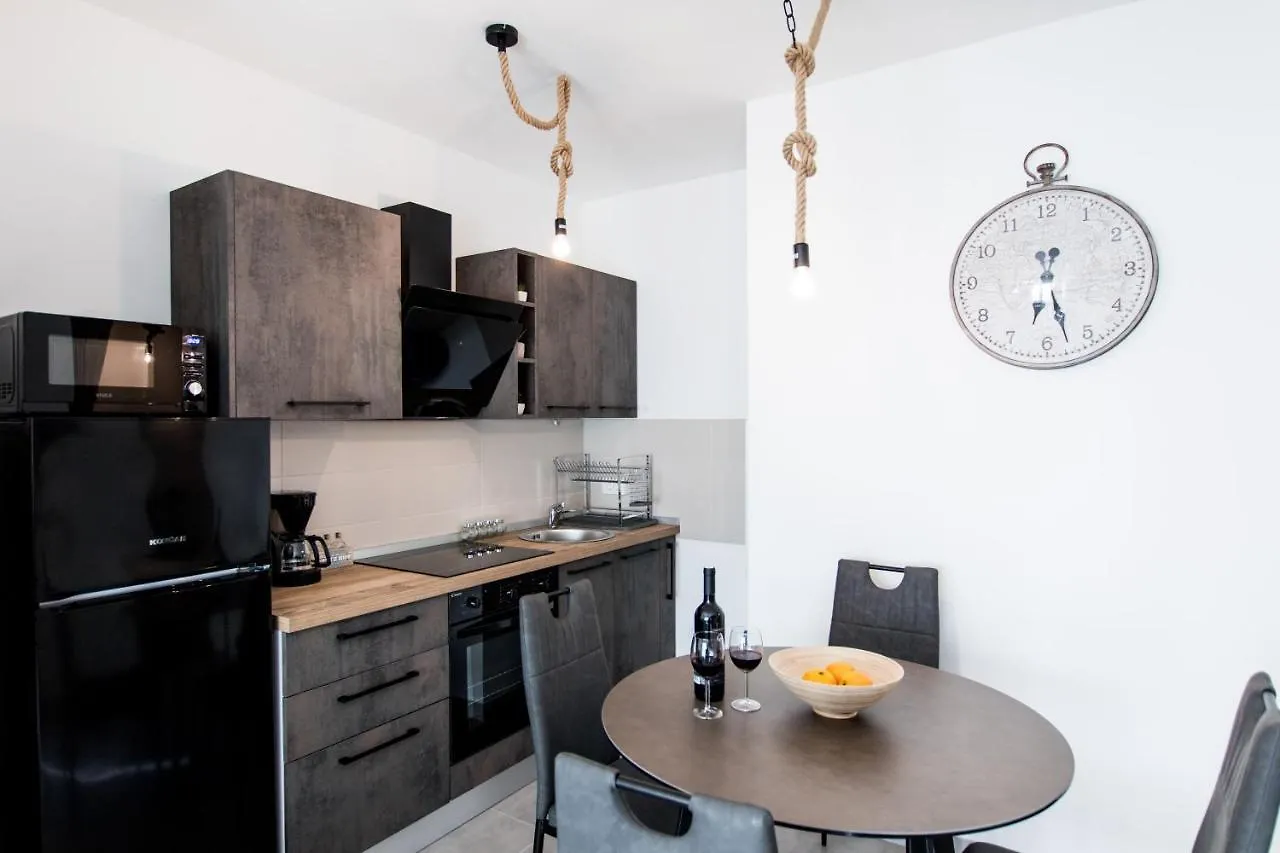 4 * Apartment Sunset Close To The Sea Kastela 0*,  Croatia