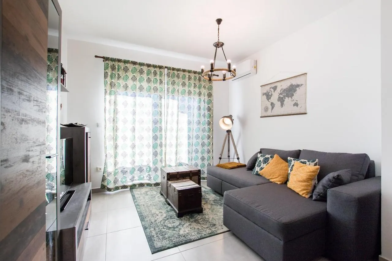 4 * Apartment Sunset Close To The Sea Kastela